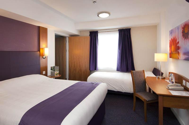 Premier Inn Aylesbury Aylesbury  Eksteriør bilde