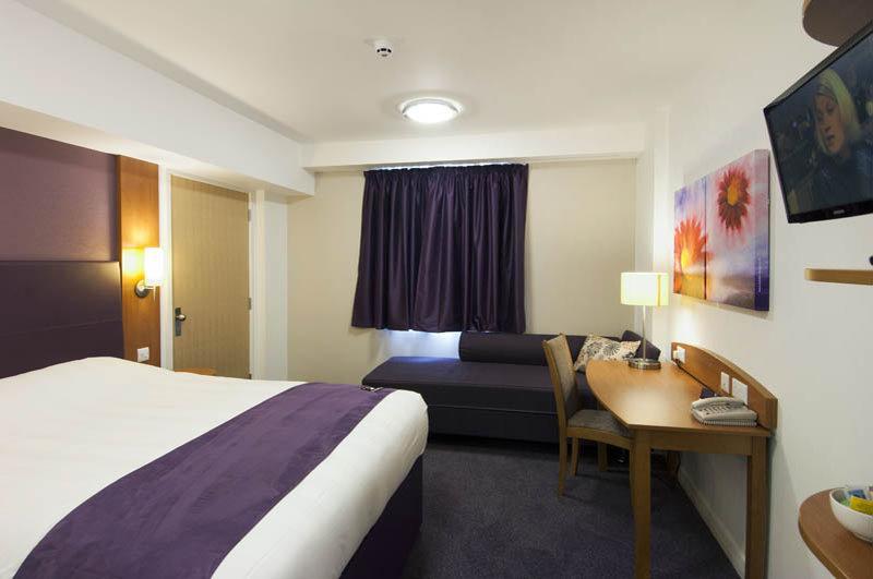 Premier Inn Aylesbury Aylesbury  Eksteriør bilde